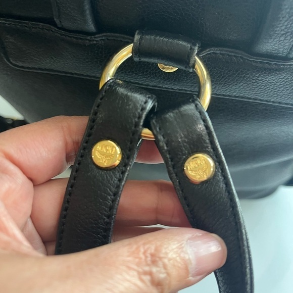MCM VINTAGE BLACK LEATHER BACKPACK - Picture 7 of 16